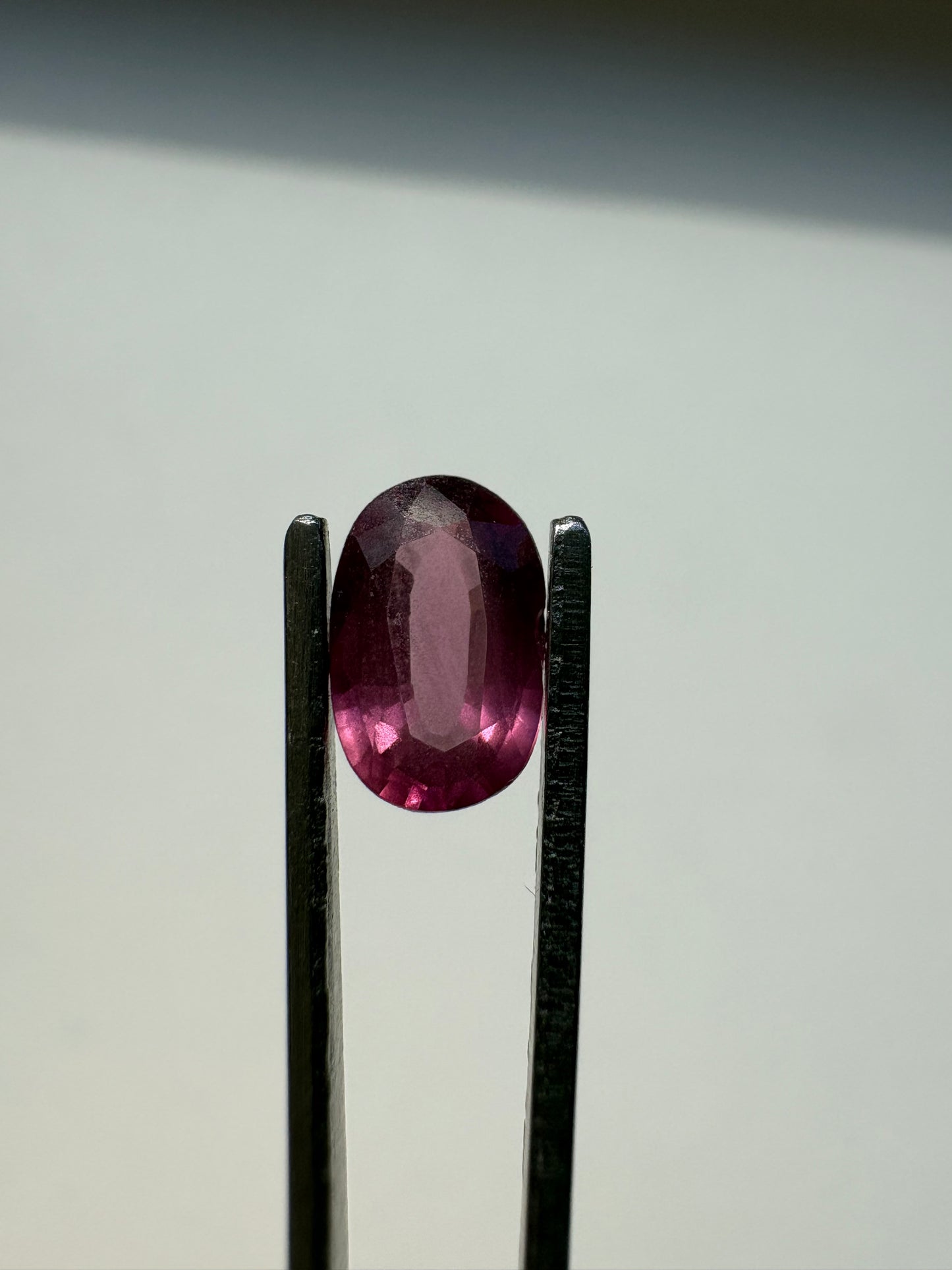 0.925 Garnet Dark Pink Oval