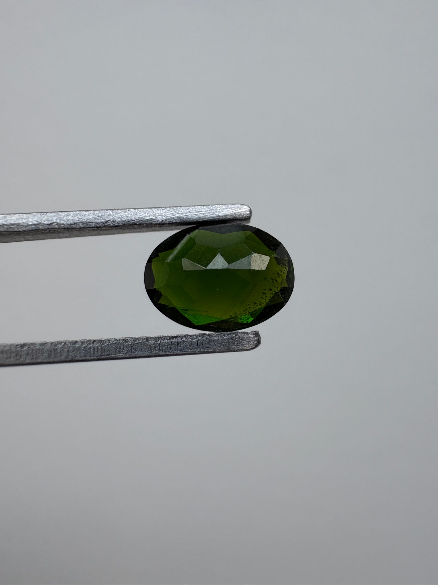 0.870 Diopside Oval
