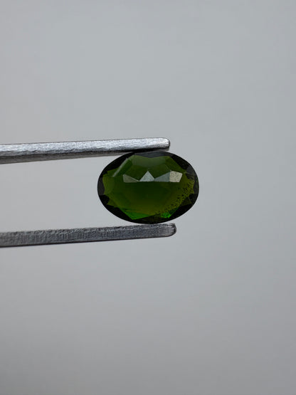 0.870 Diopside Oval