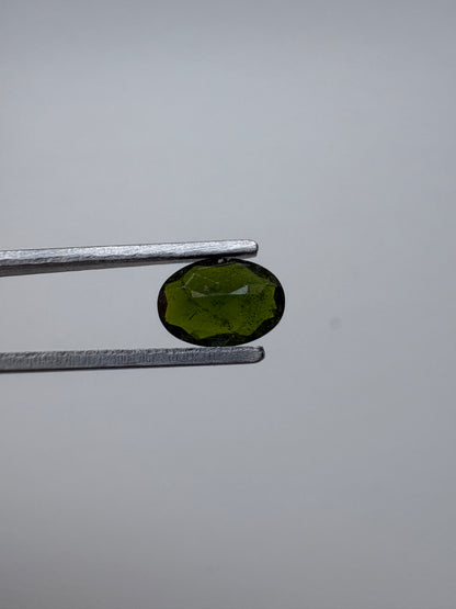 0.735 Diopside Oval