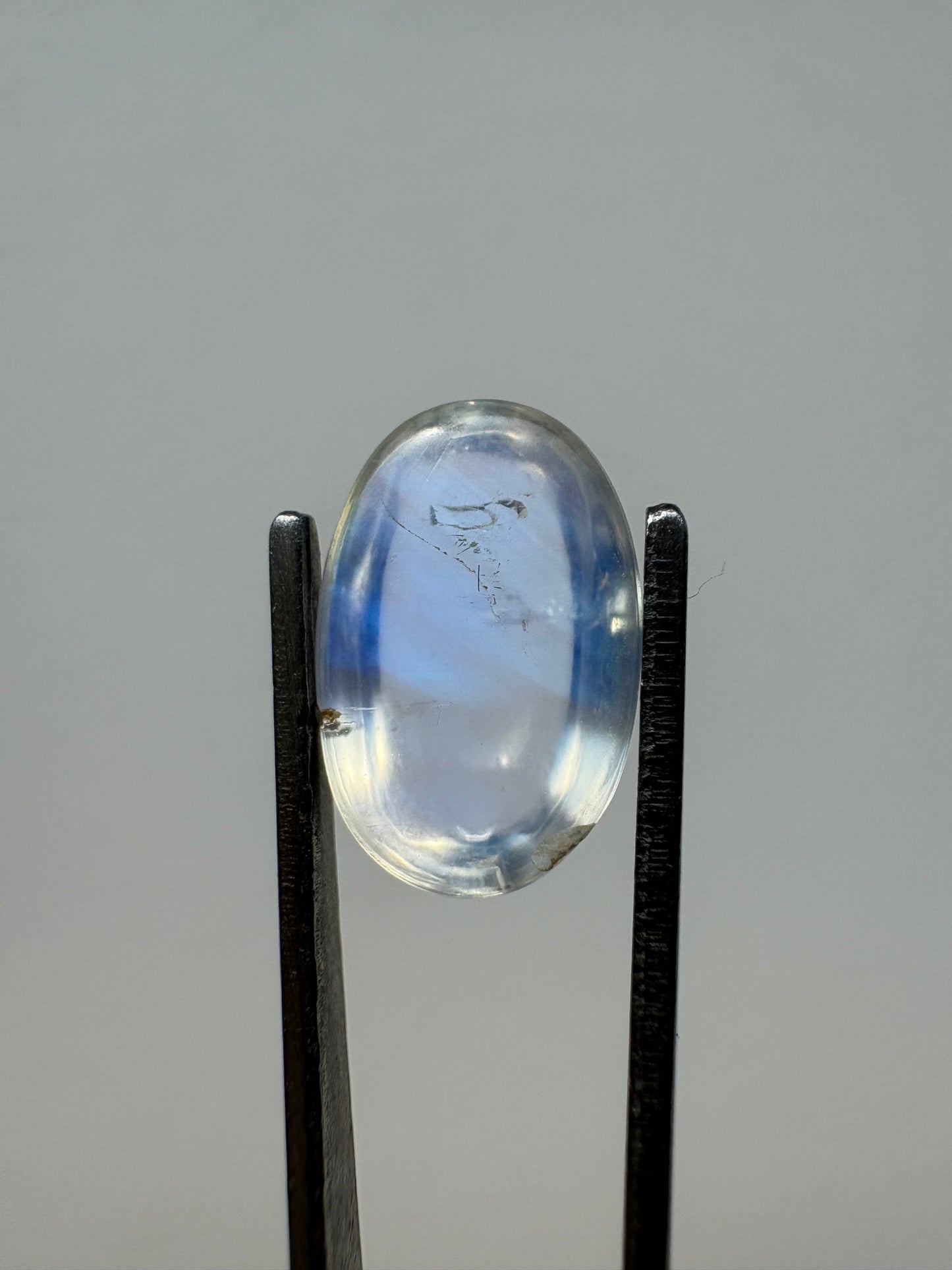 3.000 Blue Moonstone Cabochon