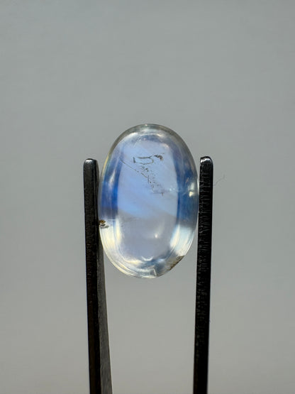 3.000 Blue Moonstone Cabochon