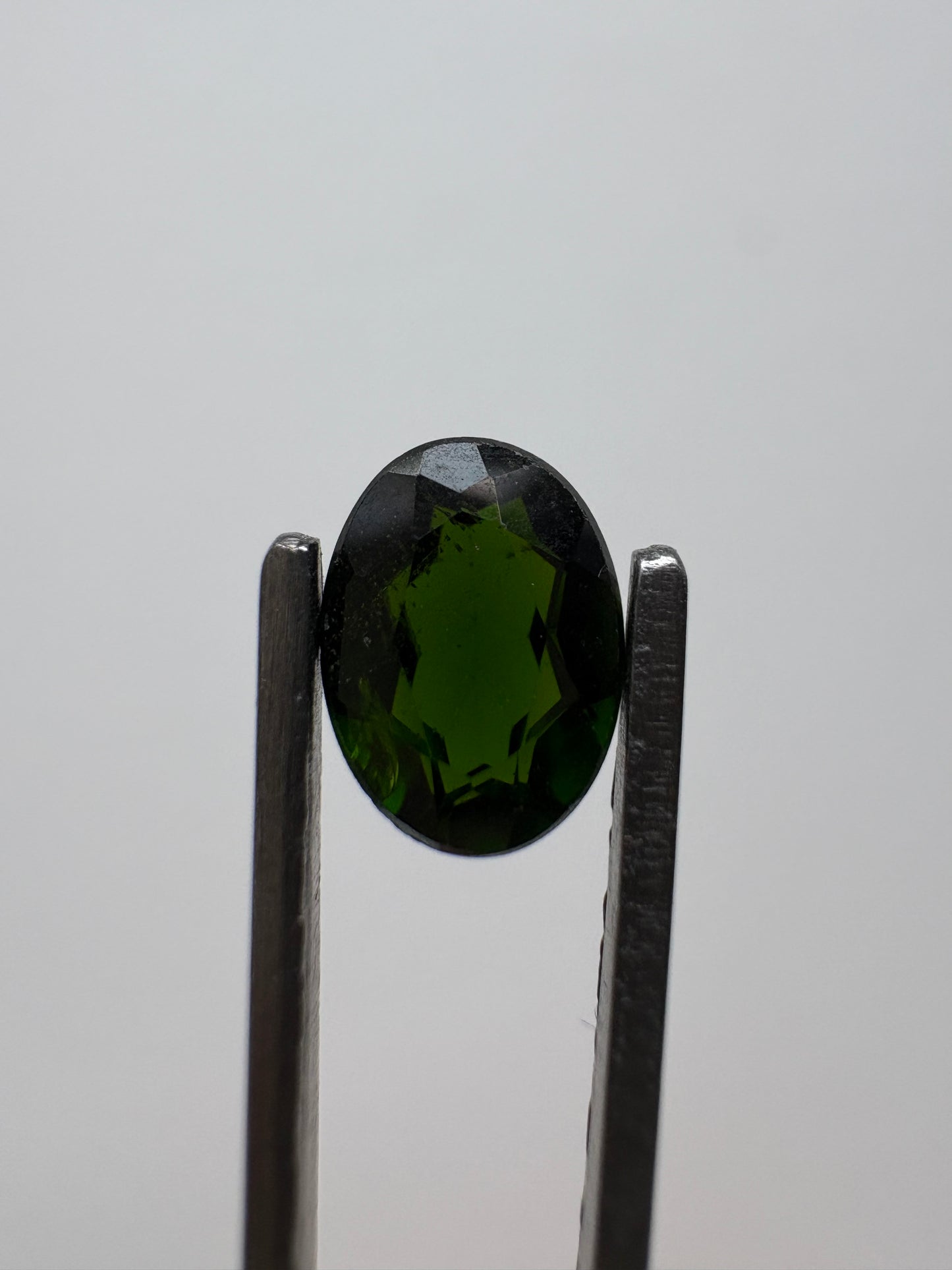 0.870 Diopside Oval
