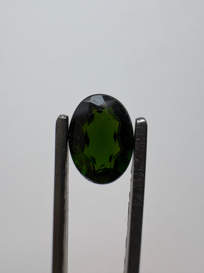 0.870 Diopside Oval